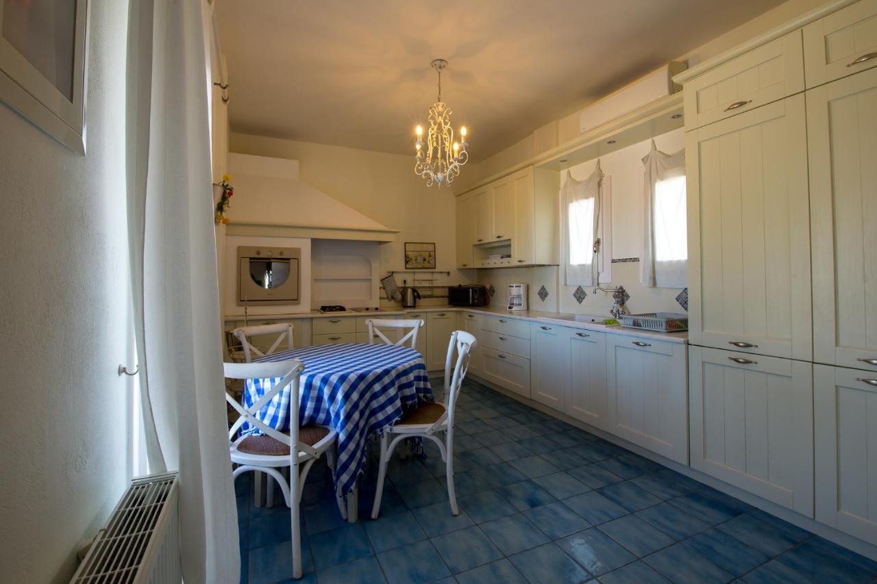A&V Sea View Villa Тира Экстерьер фото